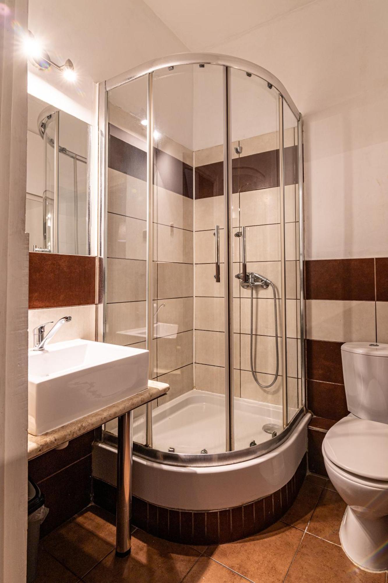 Hostel Orange Plus Stary Toruń Exteriör bild