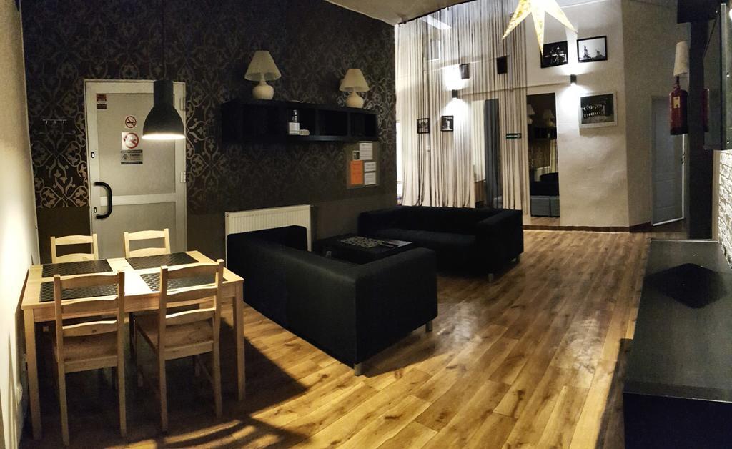 Hostel Orange Plus Stary Toruń Exteriör bild