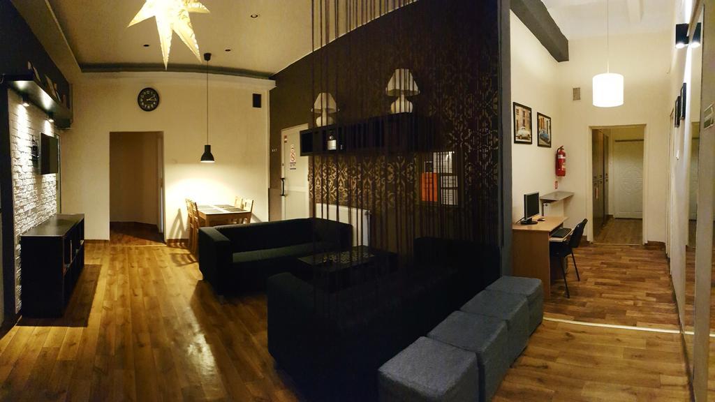 Hostel Orange Plus Stary Toruń Exteriör bild